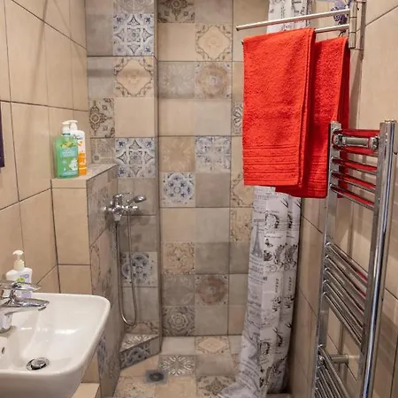 アパート Lunar Meteorites