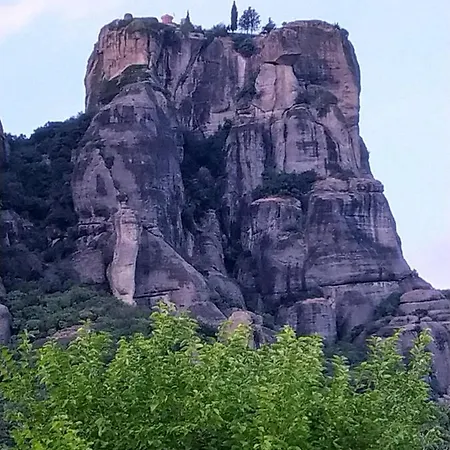 Apartman Lunar Meteorites